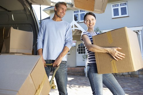 Example of a small flat move with boxes and furniture volume estimation